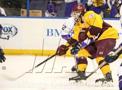 Thumbnail 2 in Christian Brothers vs DeSmet Jesuit (Challenge Cup Final) photogallery.