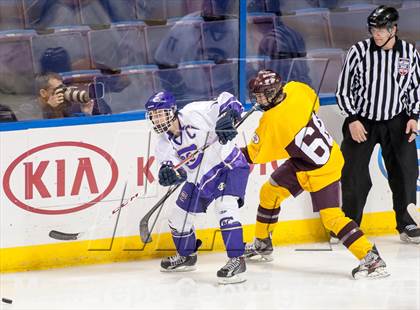 Thumbnail 1 in Christian Brothers vs DeSmet Jesuit (Challenge Cup Final) photogallery.