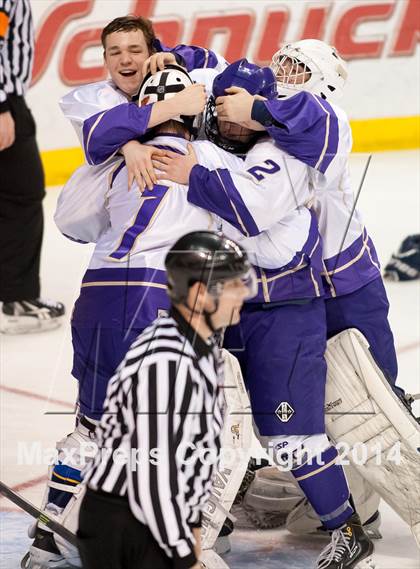 Thumbnail 1 in Christian Brothers vs DeSmet Jesuit (Challenge Cup Final) photogallery.