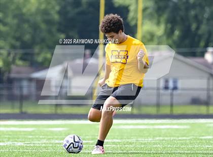 Thumbnail 3 in Daleville vs Marion photogallery.