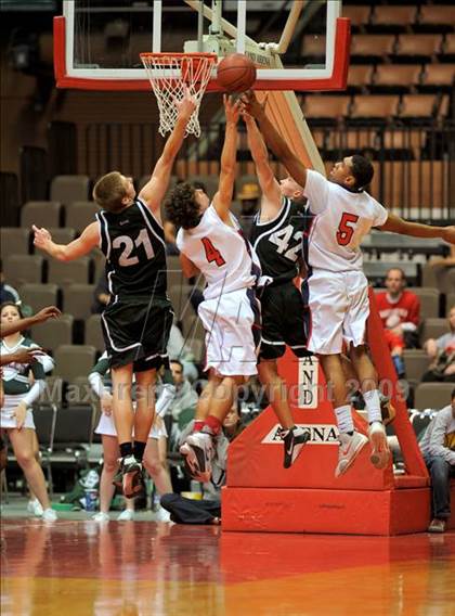 Thumbnail 1 in Liberty vs. Garces (CIF CS D2 Final) photogallery.