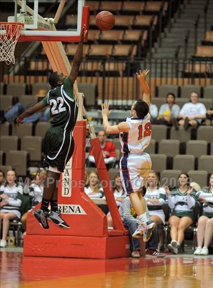 Thumbnail 2 in Liberty vs. Garces (CIF CS D2 Final) photogallery.