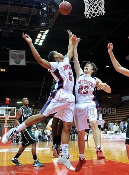 Thumbnail 2 in Liberty vs. Garces (CIF CS D2 Final) photogallery.