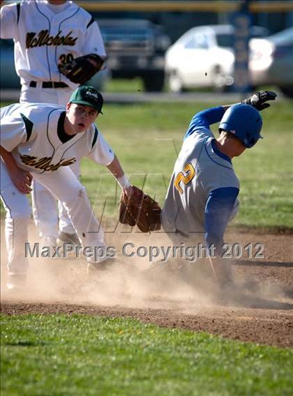 Thumbnail 1 in Archbishop McNicholas @ Newport Central Catholic photogallery.