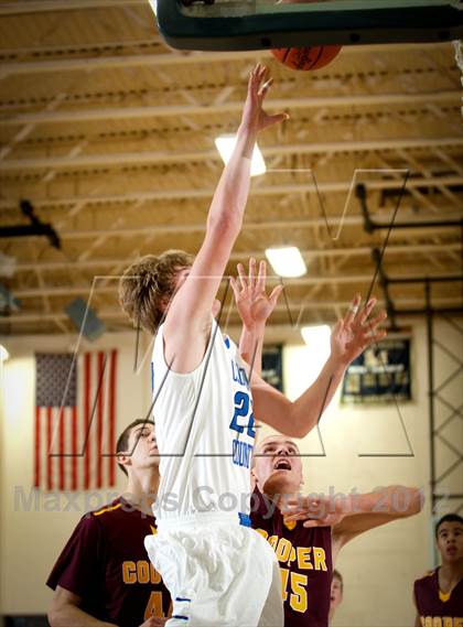Thumbnail 2 in Cooper vs Clinton Co. (Lloyd Memorial Tournament) photogallery.
