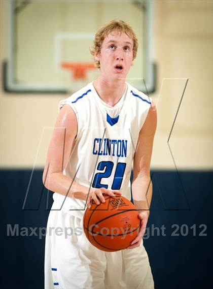 Thumbnail 1 in Cooper vs Clinton Co. (Lloyd Memorial Tournament) photogallery.