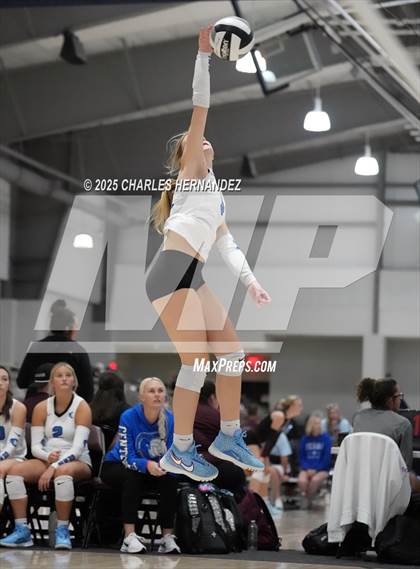 Thumbnail 1 in Centennial vs. Bowie (Legends Invitational) photogallery.