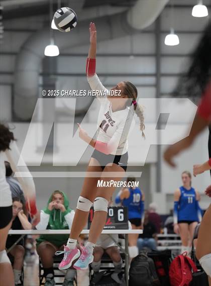 Thumbnail 1 in Centennial vs. Bowie (Legends Invitational) photogallery.