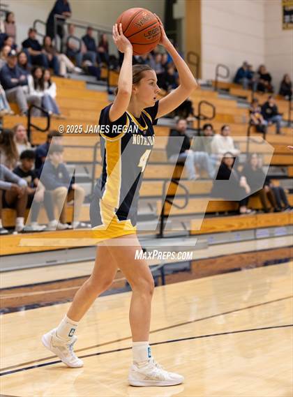 Thumbnail 2 in Menlo School vs. Notre Dame (CCS D4 semifinal) photogallery.