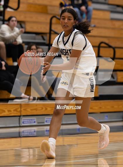Thumbnail 1 in Menlo School vs. Notre Dame (CCS D4 semifinal) photogallery.