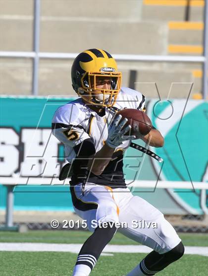 Thumbnail 1 in Bonita Vista vs. Mission Bay (CIF SDS D3 Final) photogallery.