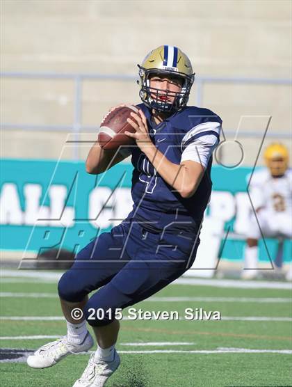 Thumbnail 1 in Bonita Vista vs. Mission Bay (CIF SDS D3 Final) photogallery.