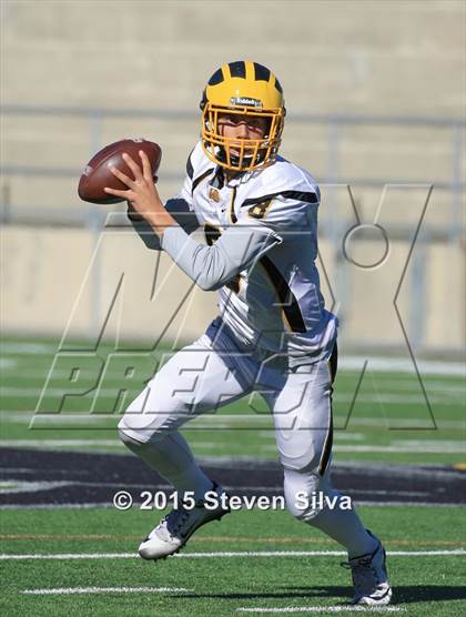 Thumbnail 3 in Bonita Vista vs. Mission Bay (CIF SDS D3 Final) photogallery.