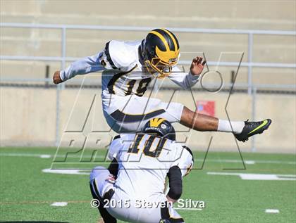 Thumbnail 1 in Bonita Vista vs. Mission Bay (CIF SDS D3 Final) photogallery.