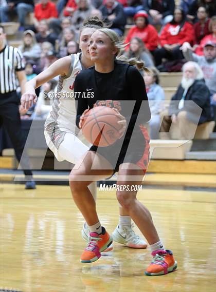 Thumbnail 3 in Amanda-Clearcreek vs. Johnstown-Monroe (OHSAA D5 District Final) photogallery.