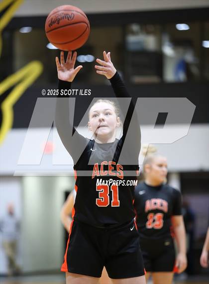 Thumbnail 2 in Amanda-Clearcreek vs. Johnstown-Monroe (OHSAA D5 District Final) photogallery.