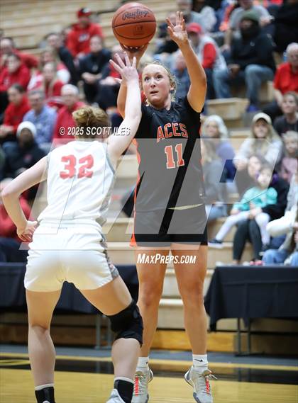 Thumbnail 1 in Amanda-Clearcreek vs. Johnstown-Monroe (OHSAA D5 District Final) photogallery.