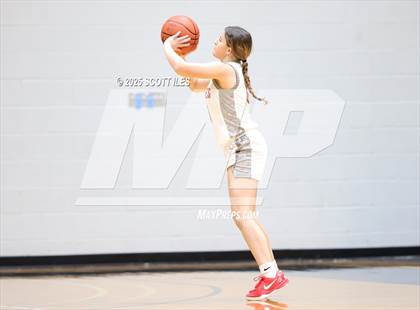 Thumbnail 2 in Amanda-Clearcreek vs. Johnstown-Monroe (OHSAA D5 District Final) photogallery.