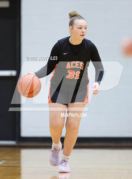 Thumbnail 2 in Amanda-Clearcreek vs. Johnstown-Monroe (OHSAA D5 District Final) photogallery.