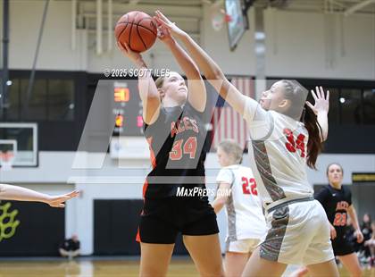 Thumbnail 3 in Amanda-Clearcreek vs. Johnstown-Monroe (OHSAA D5 District Final) photogallery.