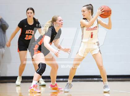 Thumbnail 3 in Amanda-Clearcreek vs. Johnstown-Monroe (OHSAA D5 District Final) photogallery.