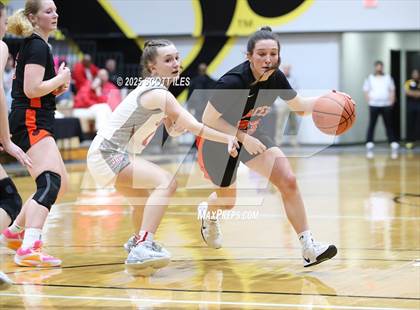 Thumbnail 1 in Amanda-Clearcreek vs. Johnstown-Monroe (OHSAA D5 District Final) photogallery.