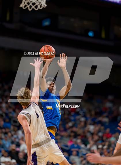 Thumbnail 1 in Boerne vs Washington (UIL 4A Basketball Semifinal) photogallery.