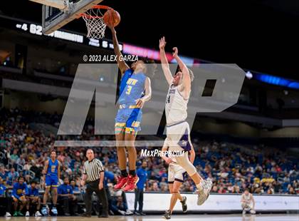 Thumbnail 2 in Boerne vs Washington (UIL 4A Basketball Semifinal) photogallery.