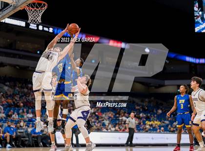 Thumbnail 1 in Boerne vs Washington (UIL 4A Basketball Semifinal) photogallery.