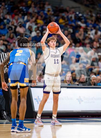 Thumbnail 3 in Boerne vs Washington (UIL 4A Basketball Semifinal) photogallery.