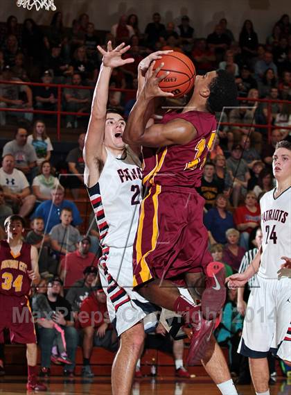 Thumbnail 3 in Science Hill @  Jefferson County (TSSAA 3A Regional Playoff) photogallery.