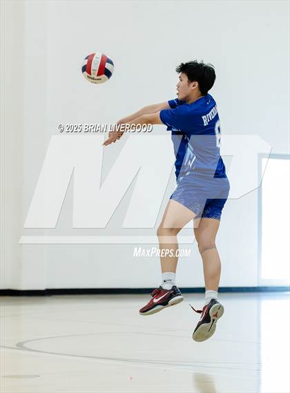 Thumbnail 1 in Riverdale Ridge vs. Cherry Creek photogallery.