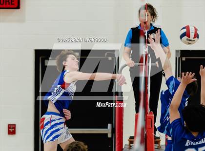 Thumbnail 2 in Riverdale Ridge vs. Cherry Creek photogallery.