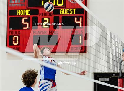 Thumbnail 2 in Riverdale Ridge vs. Cherry Creek photogallery.