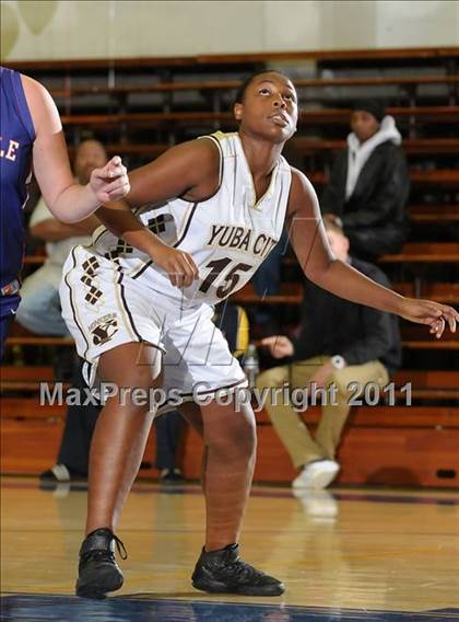 Thumbnail 3 in Oroville vs. Yuba City (Lady Bulldog Holiday Classic) photogallery.