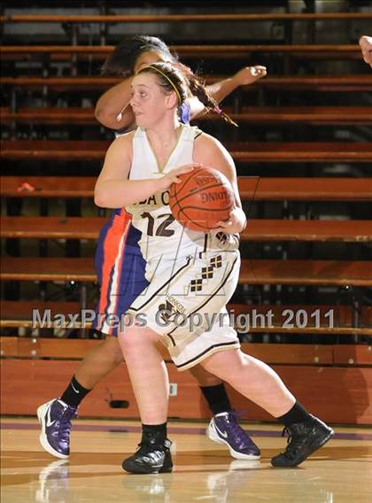Thumbnail 2 in Oroville vs. Yuba City (Lady Bulldog Holiday Classic) photogallery.