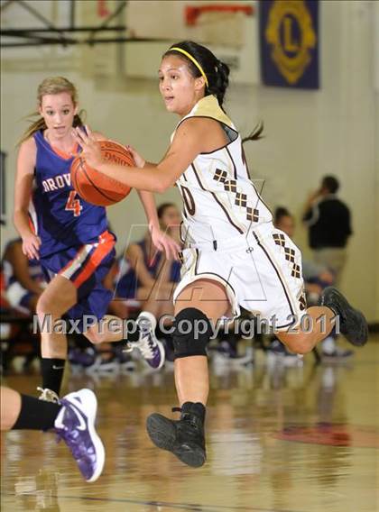 Thumbnail 2 in Oroville vs. Yuba City (Lady Bulldog Holiday Classic) photogallery.