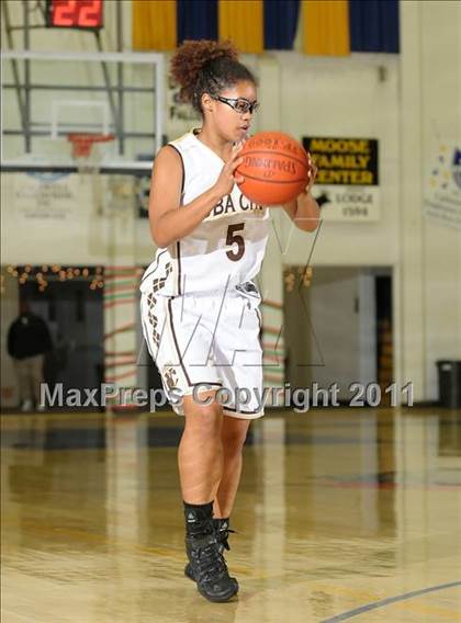 Thumbnail 3 in Oroville vs. Yuba City (Lady Bulldog Holiday Classic) photogallery.