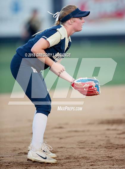 Thumbnail 3 in Keller vs. Wylie  photogallery.
