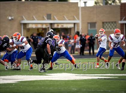 Thumbnail 3 in Ardrey Kell vs. Marvin Ridge photogallery.