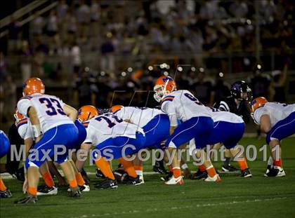 Thumbnail 2 in Ardrey Kell vs. Marvin Ridge photogallery.