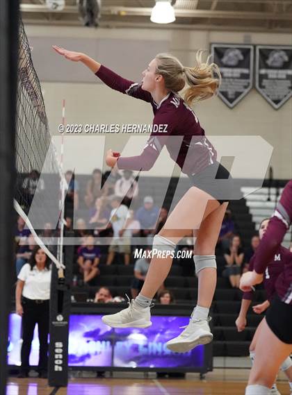 Thumbnail 1 in Magnolia @ College Station photogallery.