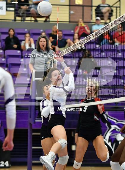 Thumbnail 2 in Tyler Legacy @ Hallsville photogallery.