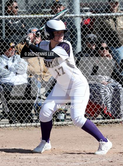 Thumbnail 2 in Escalon vs. Oakdale photogallery.