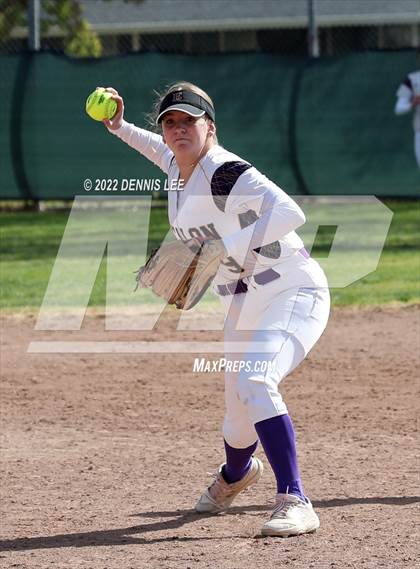 Thumbnail 2 in Escalon vs. Oakdale photogallery.
