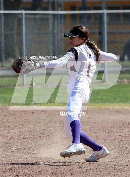Thumbnail 1 in Escalon vs. Oakdale photogallery.