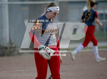 Thumbnail 2 in Escalon vs. Oakdale photogallery.