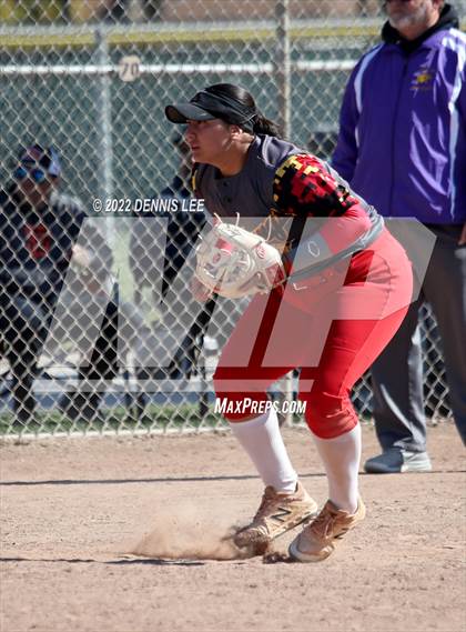 Thumbnail 3 in Escalon vs. Oakdale photogallery.