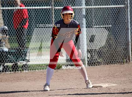 Thumbnail 2 in Escalon vs. Oakdale photogallery.