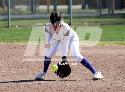 Thumbnail 3 in Escalon vs. Oakdale photogallery.